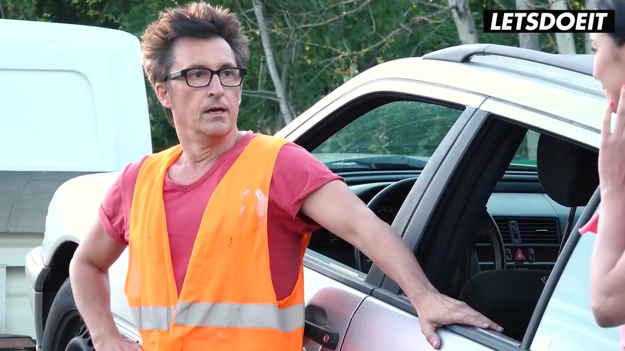 Francys Belle In Is Down For Some Hard Fuck With Big Dick Mechanic