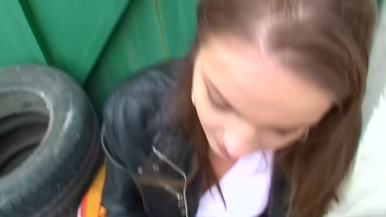 Public sex with a hottie