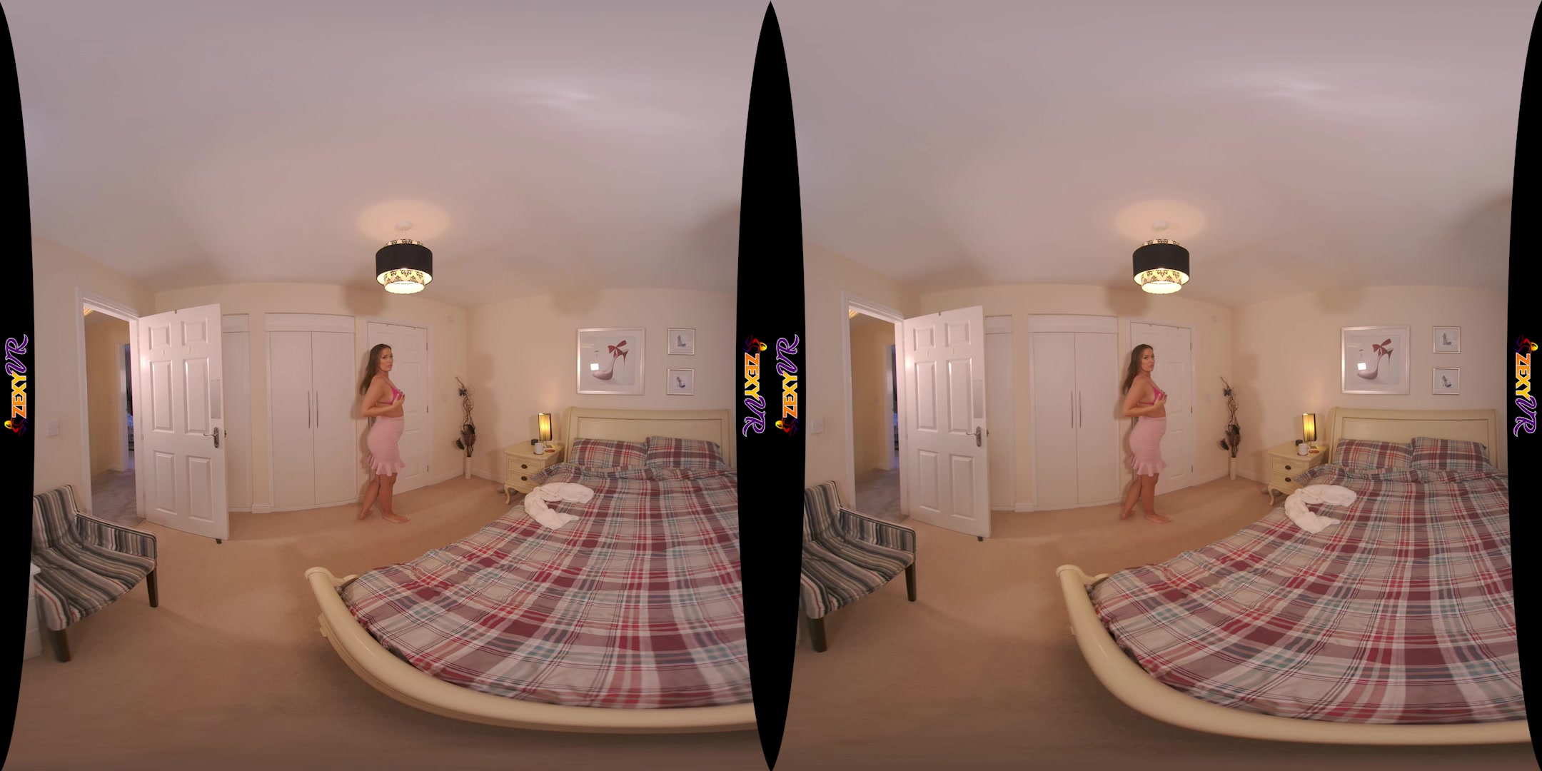 Raunchy Roommate featuring Frankie L - ZexyVR