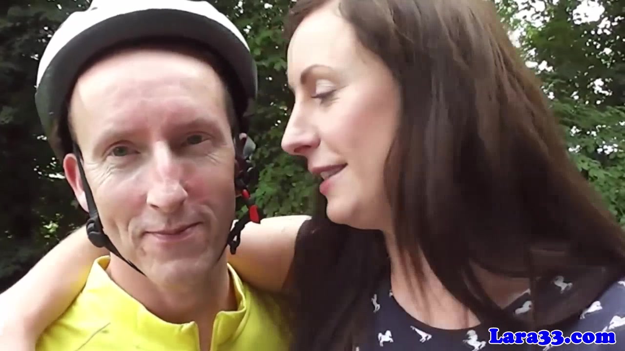 Euro english milf in stockings anal fuck