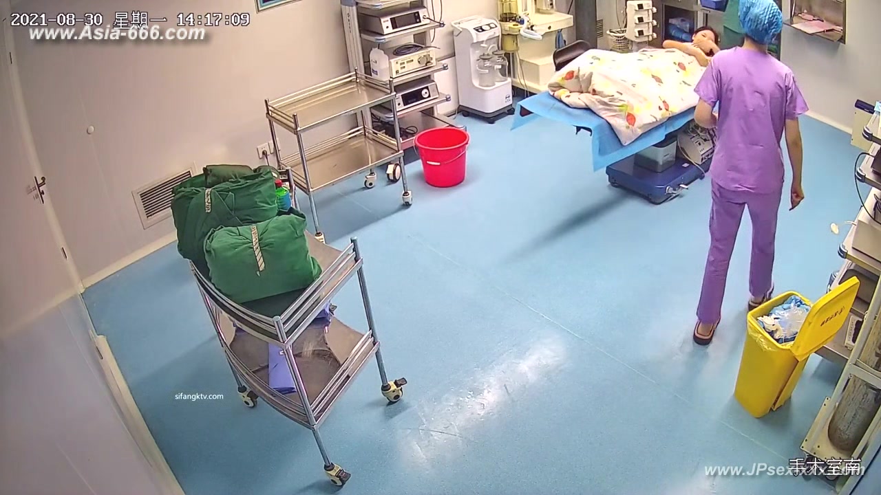 Peeping Hospital patient.15