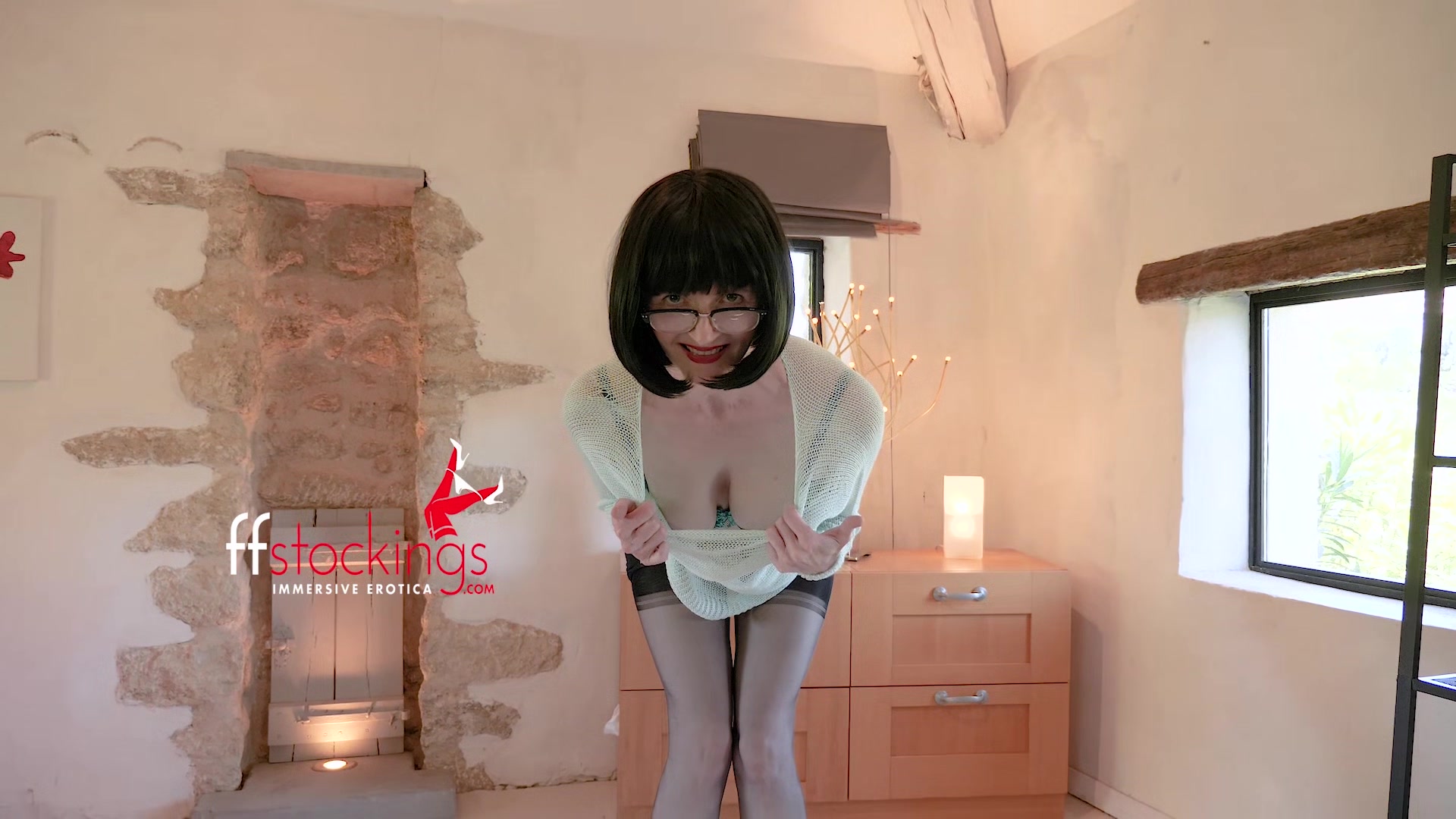 Lie on the floor and look up my skirt