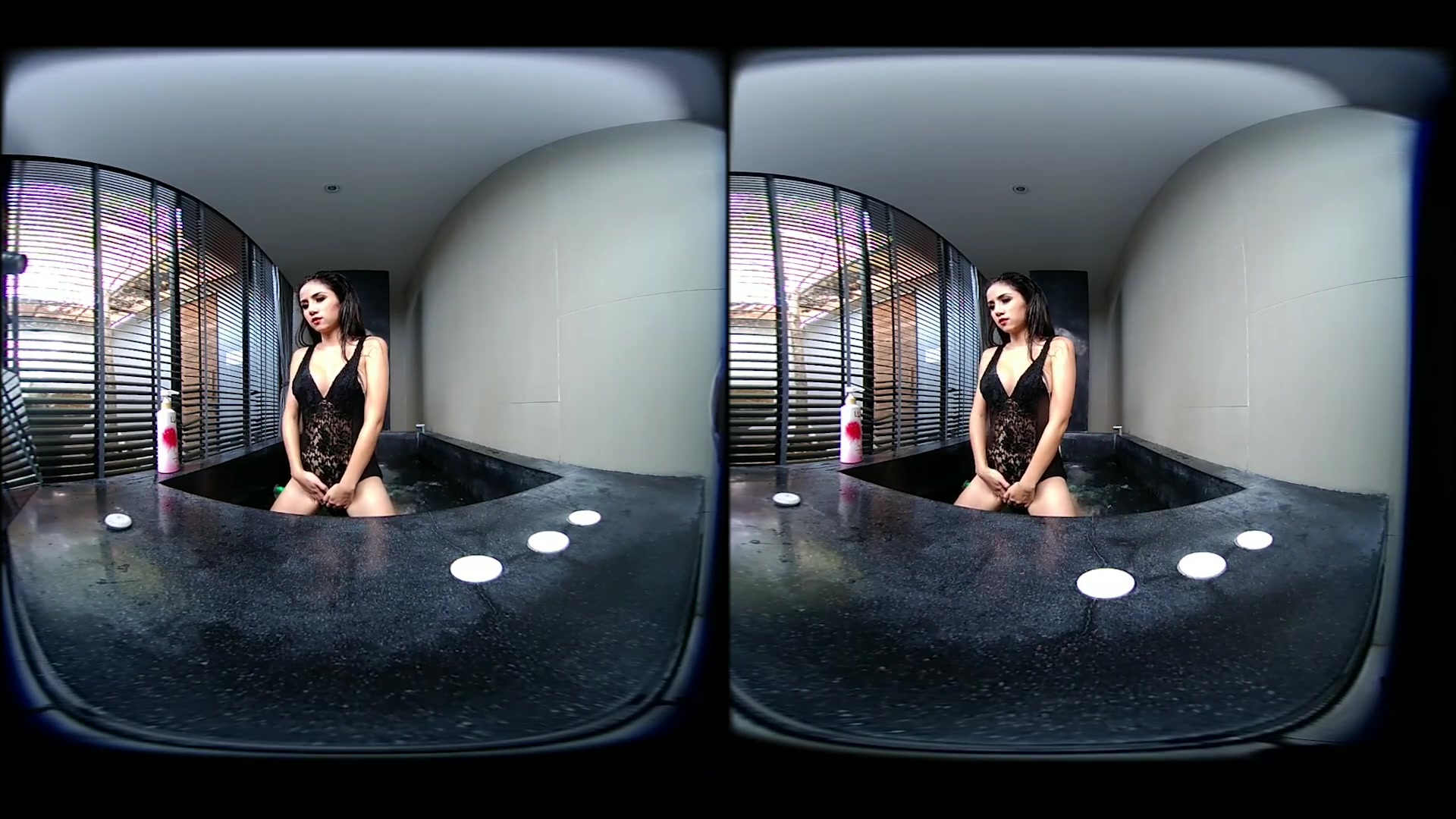 Asian teen 18+ Showers - VRpussyVision