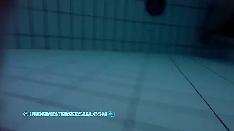 Dd Girl Finds The Jet Stream And Leaves Her Boyfriend