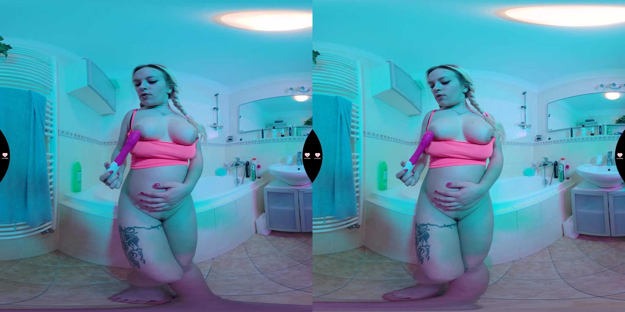 Hot teen 18+ Jessica In The Bathroom Plays With Dildo - LustReality