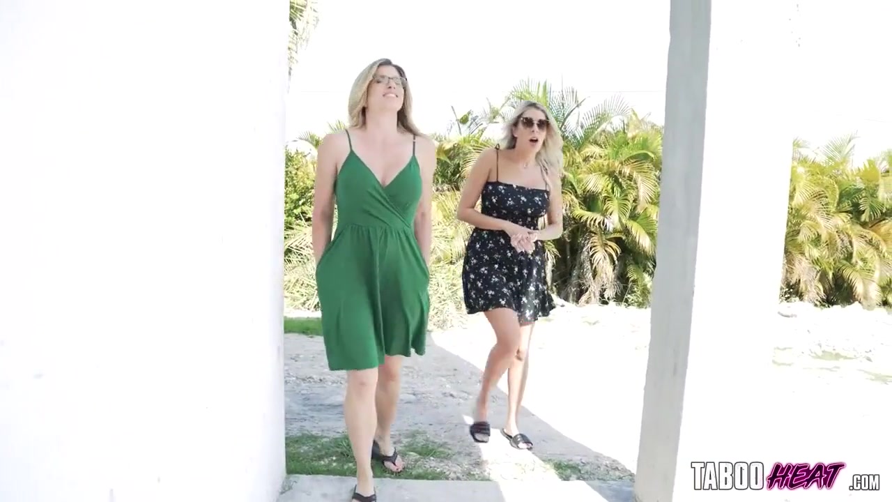 Shows Her Mansion In The Nude With Brook S, Nikki Brooks And Cory Chase
