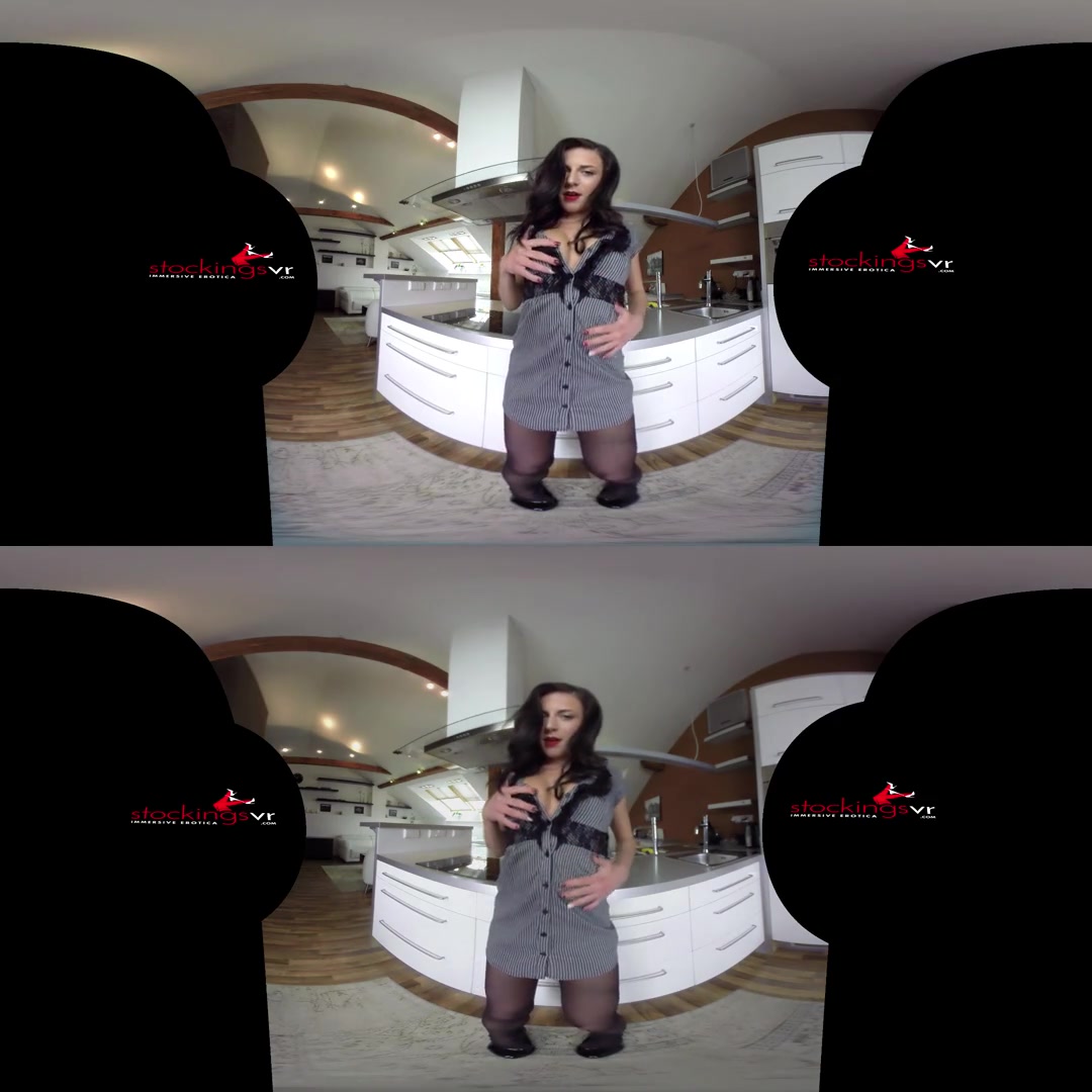 Lola Ver in Come Play With Me - StockingsVR