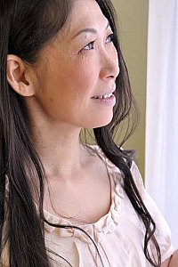 Watch Yumiko Morisaki videos