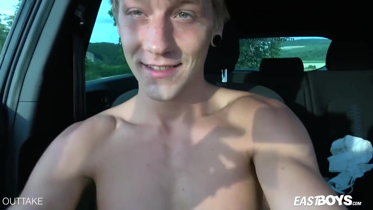 Outdoor Big Penis Showing And Juicy Handjob