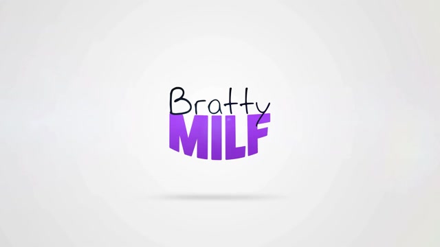 Stepmom Loves Morning Wood - S2:E4 - Brattymilf