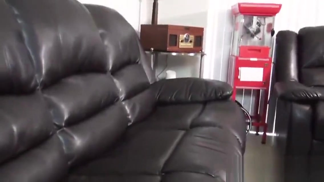 Stepsister teen 18+ gets fucked roughly
