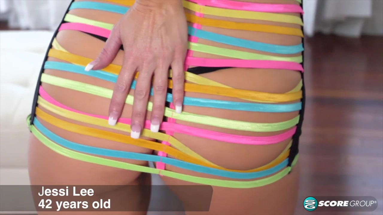 Jessi Lee's fuck box - 40SomethingMag