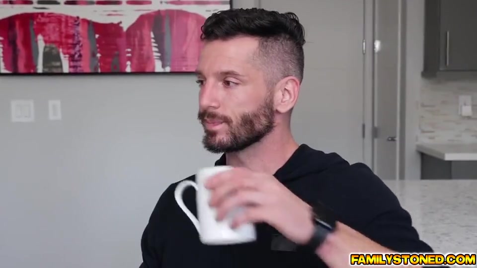 Mike Mancin, Mike Mancini And Summer Brooks In Feeds Mouth