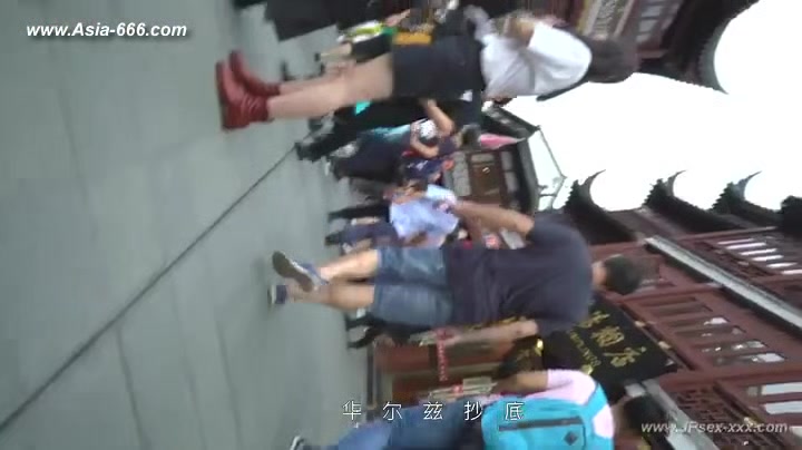 peeping chinese amateur upskirt.8