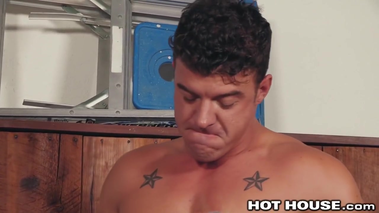 Jj Knight In Hunky Workers Go Bareback In Clients Garage