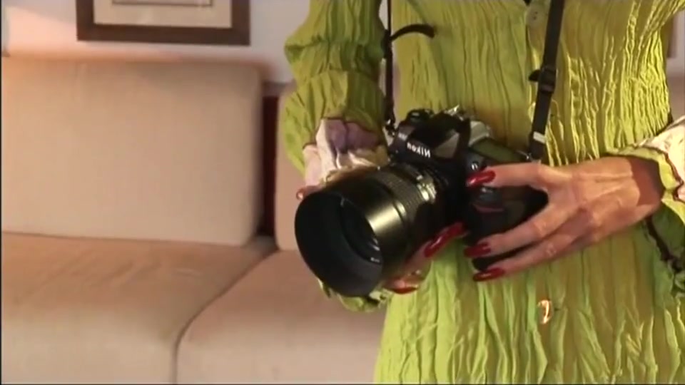 Busty Girl Agrees To Fuck Her Photographer 15 Min