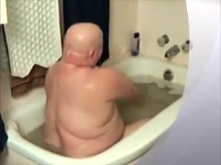 chubby shower