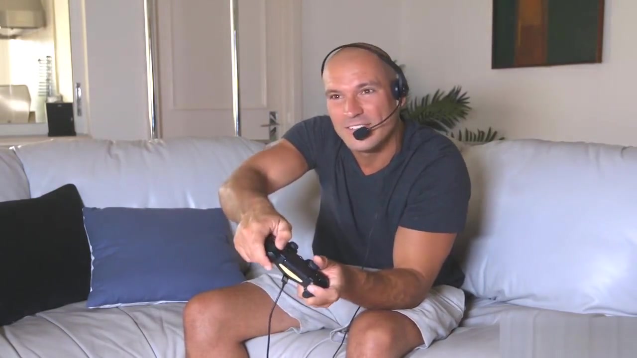 Stepsister is a gamer girl who loves a good sized cock