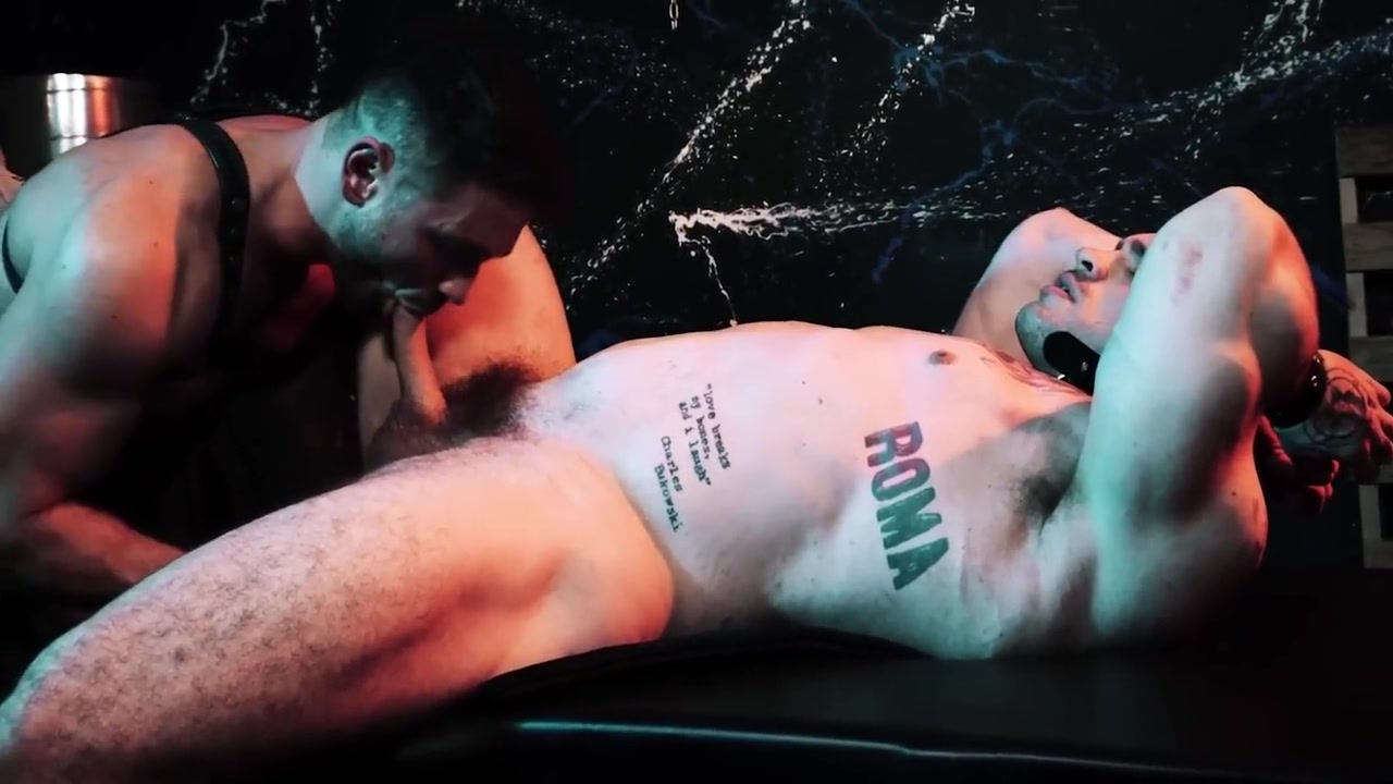 Slipping In Big Sex Toy Into Big Assed - Davin Strong