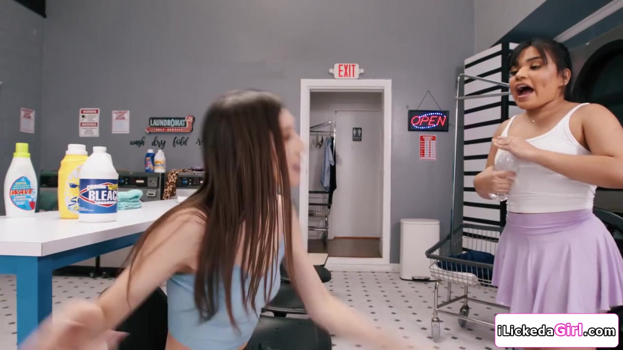 Petite lesbian tribbing then pussy licking chubby girlfriend