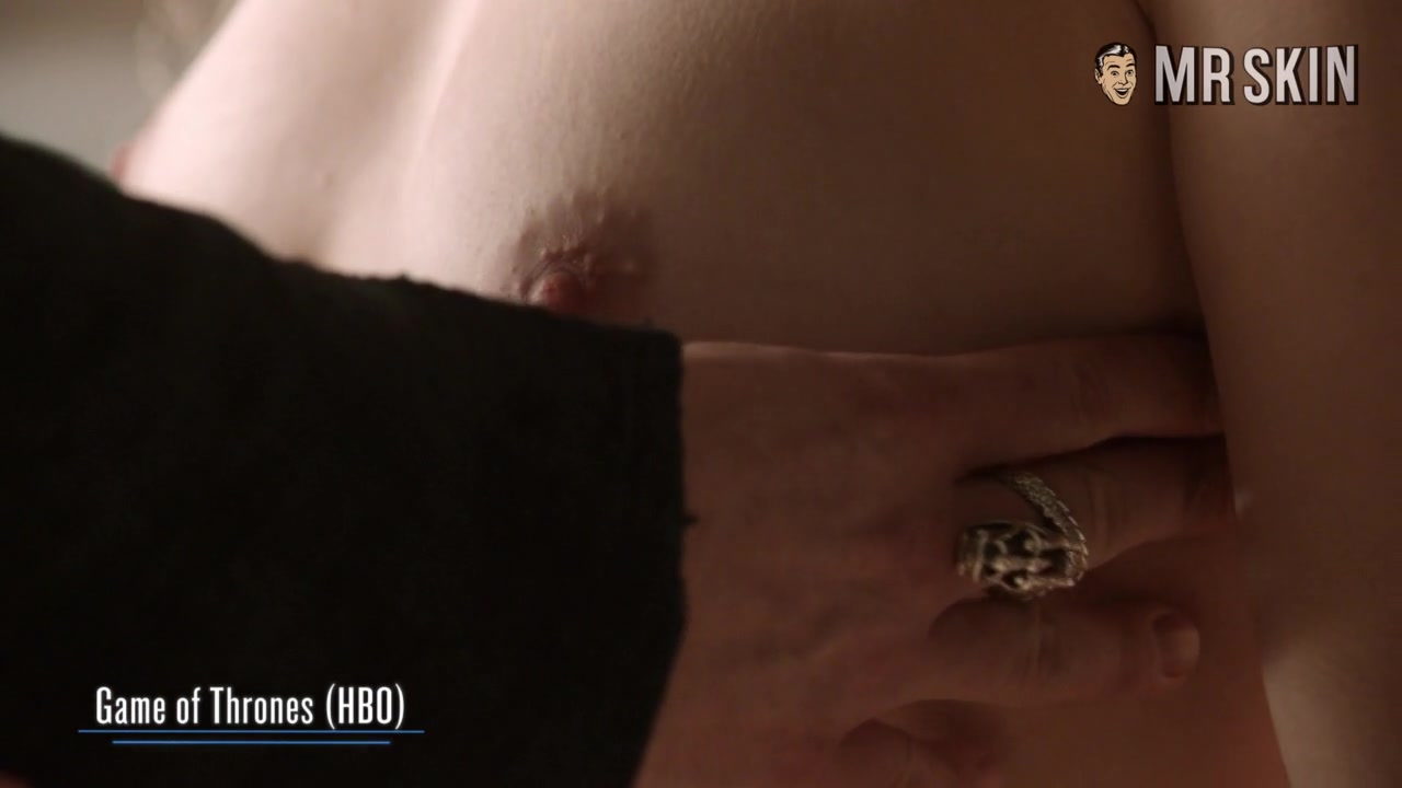 Best Of: Emilia Clarke - Mr.Skin