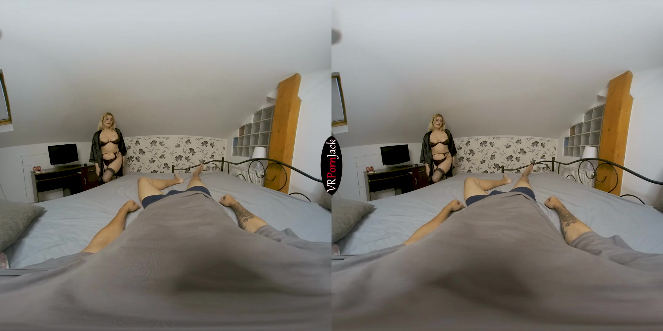 Busty Birthday Present - VRpornjack