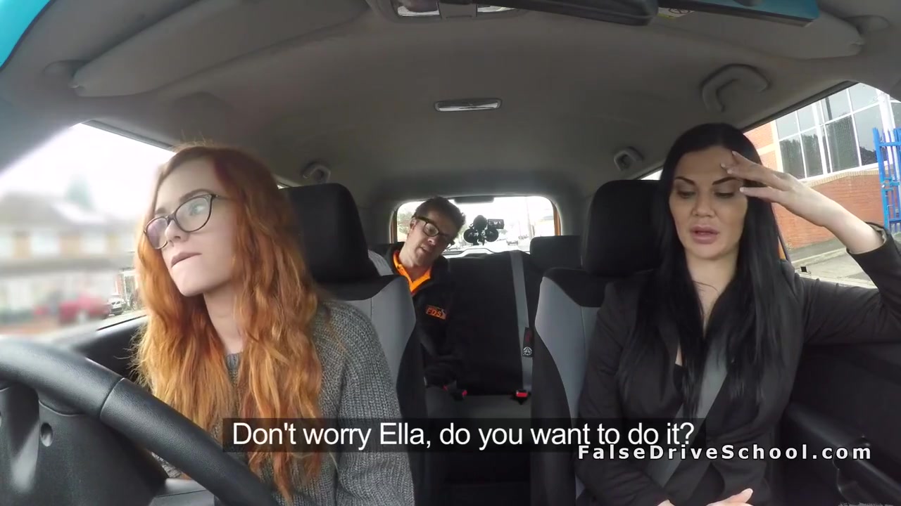 Threesome Ffm Fuck In Car