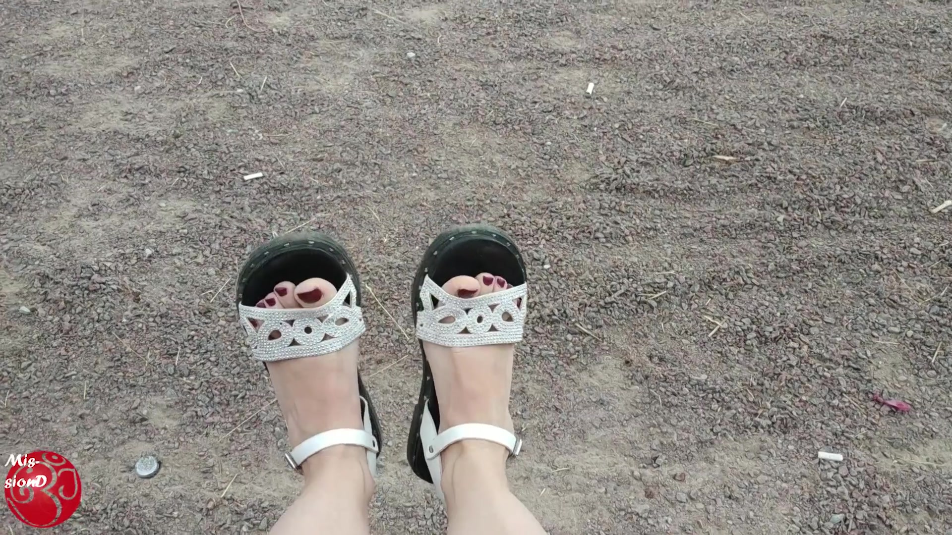 Summer Shoes - Sex Movies Featuring Findom Goaldigger