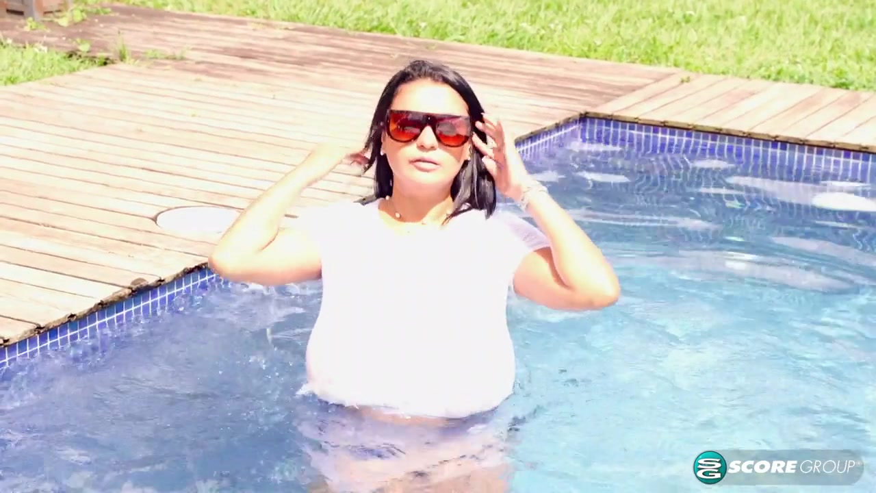 Kim Beltran: Tits in the Sun - Kim Beltran - Scoreland