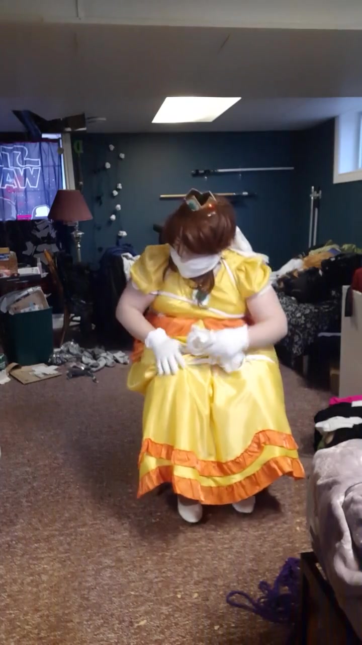 Princess Daisy In A Bind