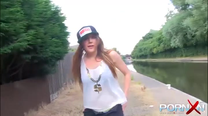 Public Pissing - PornXN