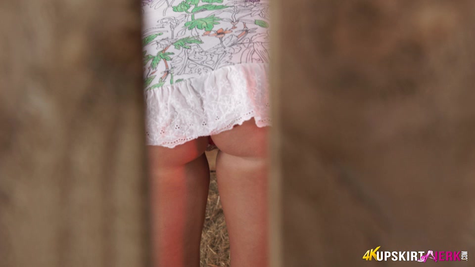 Layla "Pink Knicker Spy" - UpskirtJerk