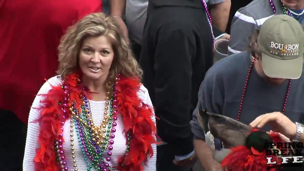 Afternoon at Mardi Gras - SpringbreakLife