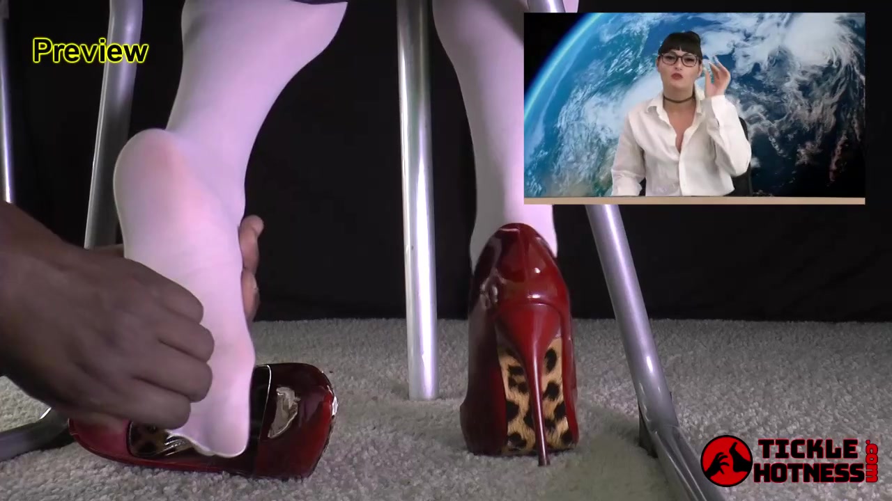 Anchorwoman 12a Mizz Unique - Ticklevideos