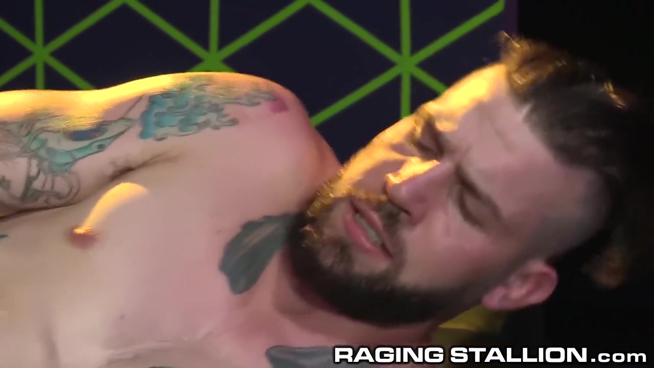 Virtual Reality - 2 Big Dick Boys Cumshot & 1 Hairy Uncut Vr Nerd Masturbating