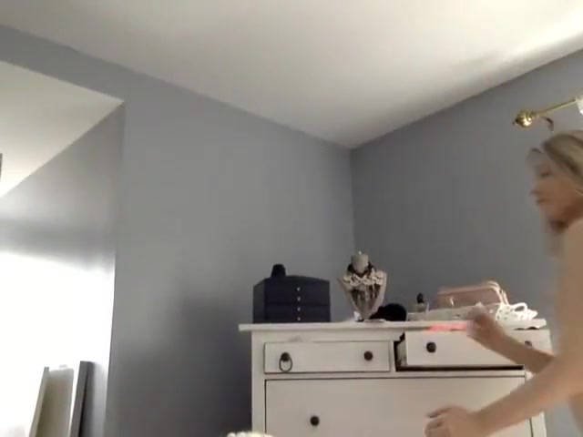 Super filthy blonde lady-man LoveBird cam