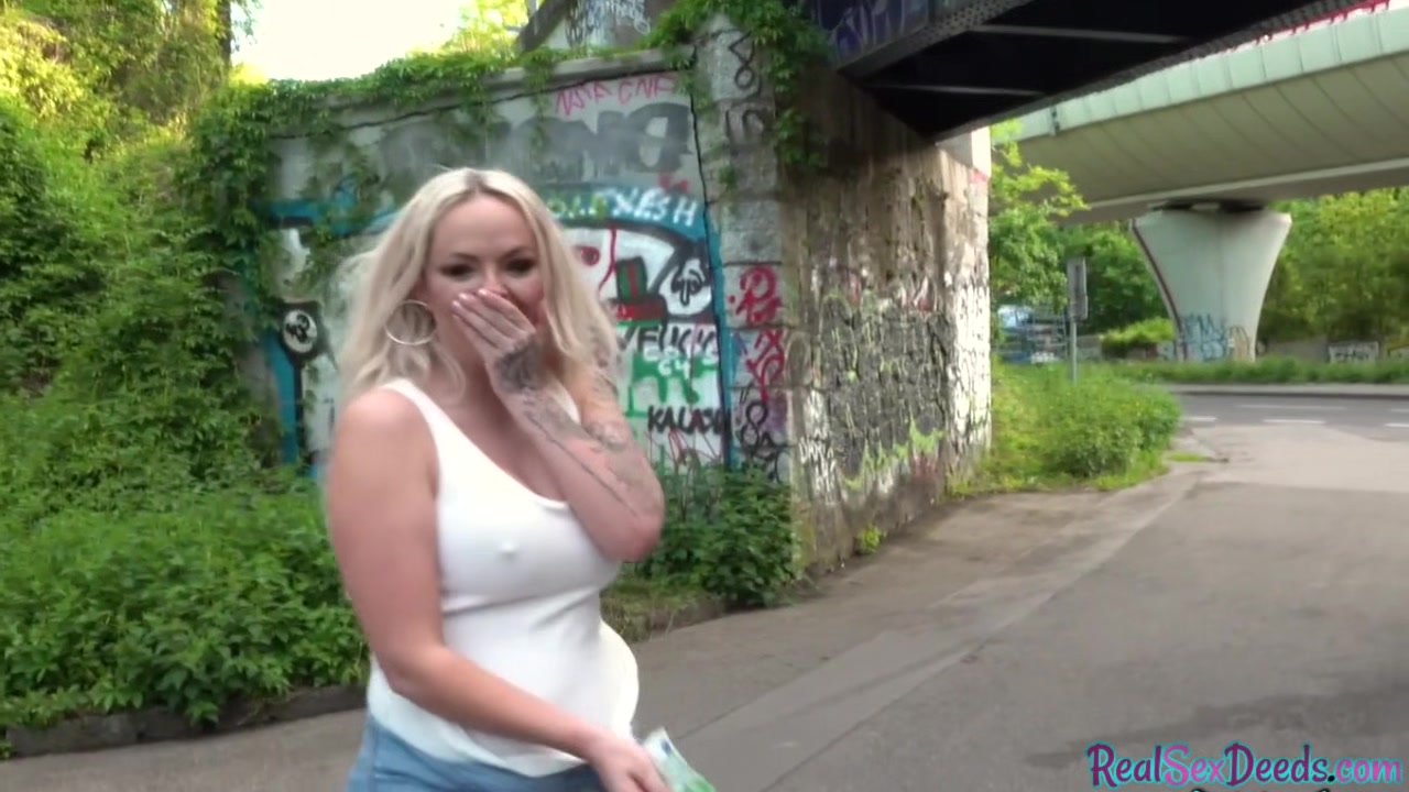 Panties to the side fuck for picked up amateur slut