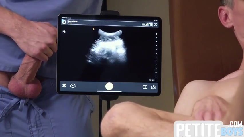 Czech Hunter In Petite Medical Fetish Stud Barebacked In 3some At Doctor
