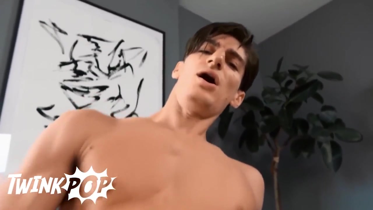 Aiden Ward And Paul Wagner - Gets Hornier When He Knows Is Watching Him Touching Himself