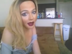 Nicole talks and giggles about sucking dick