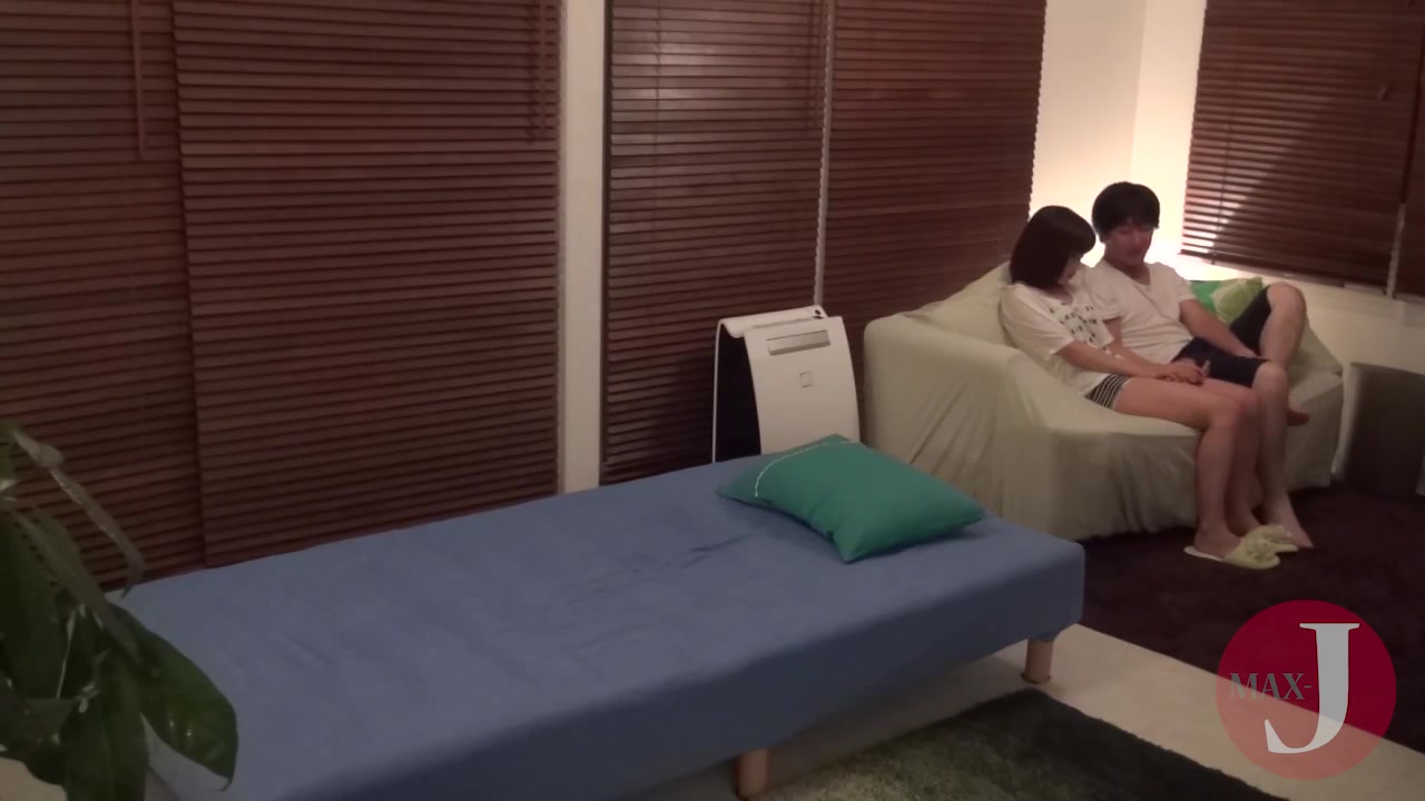 Asian Beauty Rides Her Bf's Dick - AsianHappyEnding