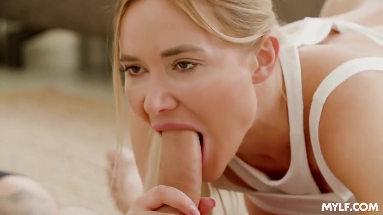 The Gym Teacher With Venera Maxima