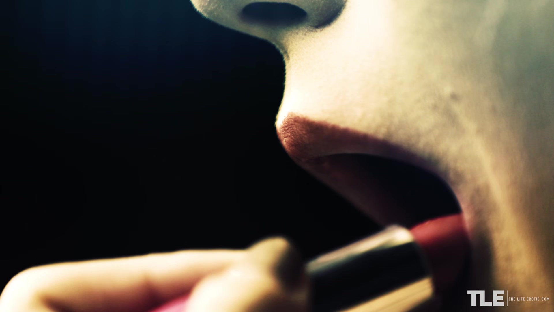 Privacy 2 - Aislin - TheLifeErotic