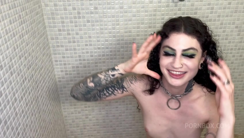 Lydia Black Drinks Piss and Sucks BBC - PissVids