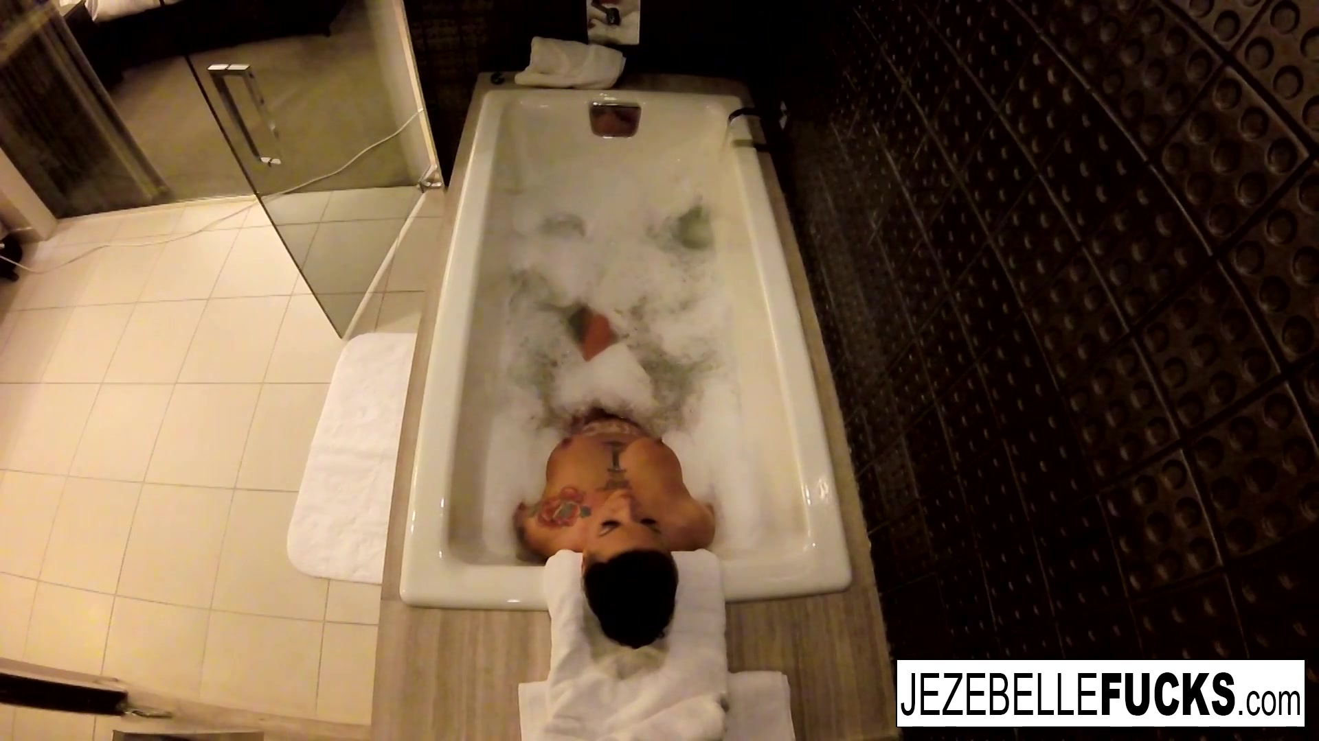Jezebelle Bond in Jezebelle Bond Films Herself Taking A Bath - JezebelleBond