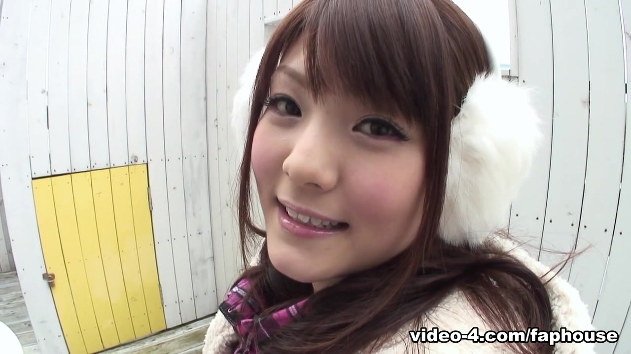 Adorable Japanese hottie enjoys playing with her hairy snatch - FapHouse