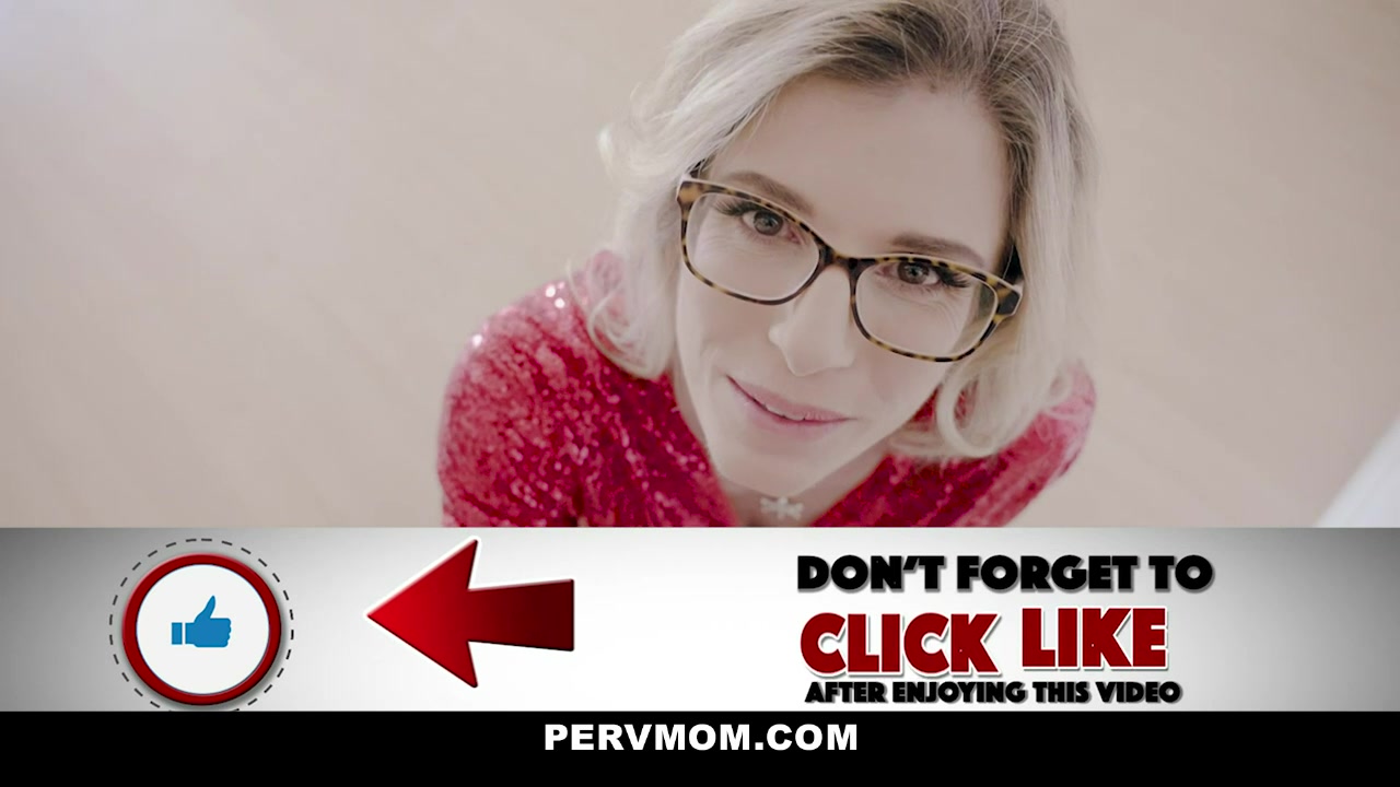 Cory Chase in Merry MILF Christmas - Pervmom
