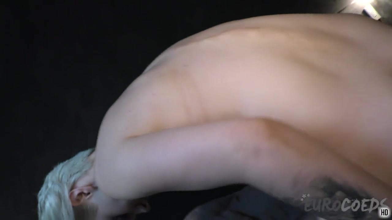 28yo Suzanna Kinky Glow Stick Pussy Gaping Porn Casting In My Bedroom - EuroCoeds