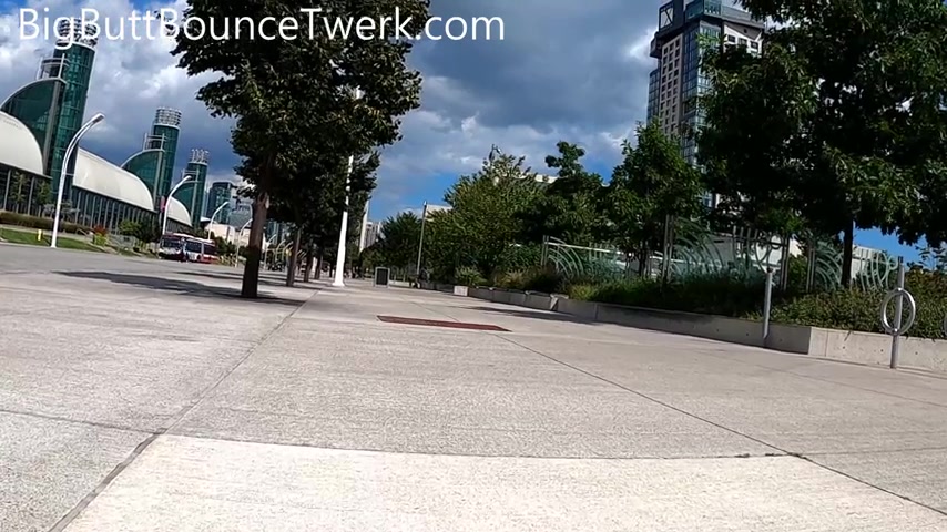 Loose Phat Ass Running - BigButtBounceTwerk