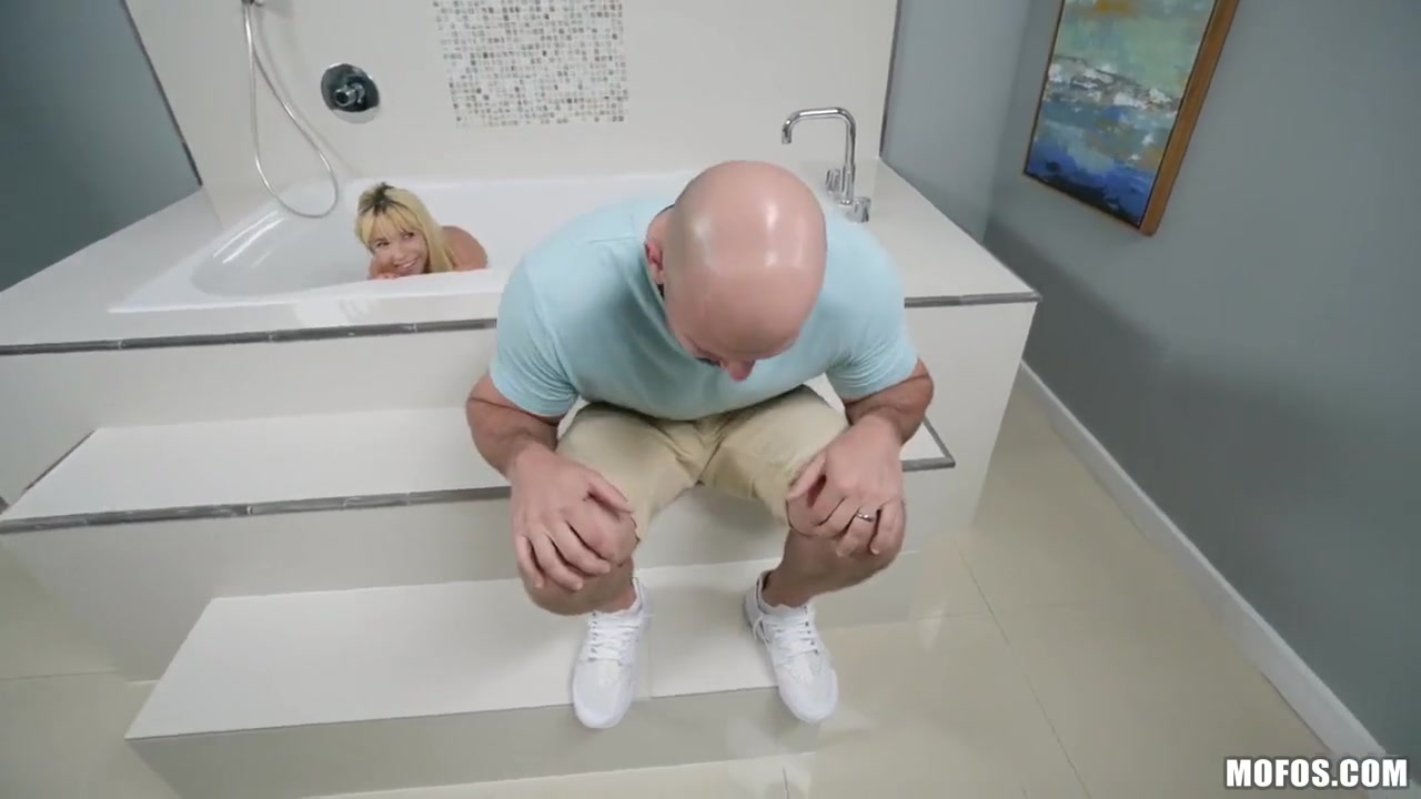 Kenzie Reeves In No Such Thing As Too Big